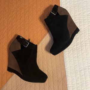 Dolce vital suede wedge bootie